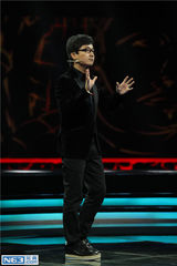 组图：《演说家》林志颖当村长 乐嘉追女支招