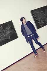 组图：韩星李振旭(李真旭)拍写真 变身都市暖男