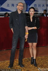 组图：大影节闭幕式 汤唯红裙知性王丽坤温婉