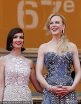 组图：帕兹-维嘉红唇白裙争艳尼克-基德曼