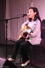 组图：艾草民谣音乐节落幕 音乐民俗相得益彰