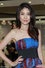 组图：陈慧琳抹胸装美艳大气 苟芸慧澄清绯闻