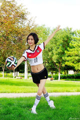 组图：张曦文世界杯写真曝光 清新动人活力十足