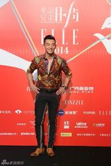 组图：群星亮相华谊之夜红毯熠熠生辉