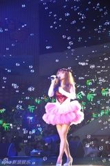 组图：快女杭州热力开唱 全国巡演拉开璀璨序幕