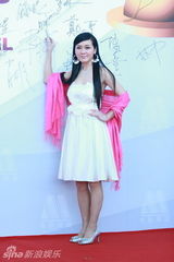 幻灯：第10届百合奖红毯星光熠熠 汤唯成最大亮点