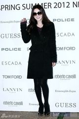 组图：张赫南圭丽等韩星为眼镜新品发布会站台