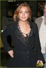 组团：28岁林赛罗韩显老态 面容憔悴胸部平平