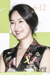 组图：申敏儿朴海日清新亮相《庆州》记者会