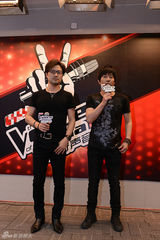 组图：《好声音》郑钧助阵汪峰担任梦想导师