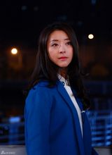 组图：《金牌律师》收官 黄小蕾大秀职业装