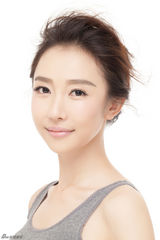 组图：《把爱带回家》潘时七演绎新时代女性
