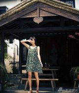 幻灯图集：王珞丹登国际一线杂志 演绎时尚复古风情