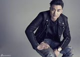 组图：周一围全新写真曝光 诠释不羁男人魅力