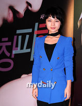 组图：韩星金孝珍宣传《难为情》 新片演同性恋情