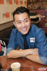 组图：梁汉文微电影多亲热戏 太太习惯不会吃醋