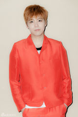 组图：对话FTIsland李洪基 想与五月天合作