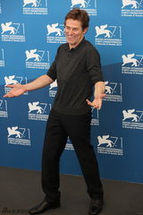 组图：《帕索里尼》发布会 男主威廉达福人气足