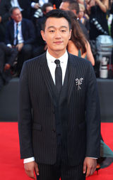 【星装对对碰vol.004】佟大为条纹西装PK周渝民