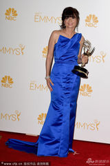 组图：盖尔-曼库索获得艾美奖喜剧类最佳导演