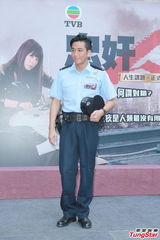 组图：郭晋安为宣传坐轮椅 田蕊妮假发像徐子珊