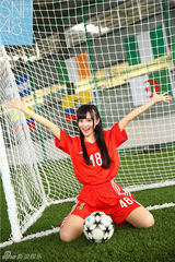 组图：SNH48助阵世界杯《足球派对》花絮曝光