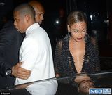 组图：曝碧昂斯围观妹妹暴打老公 未出手阻止