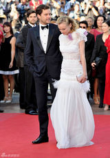 组图：黛安-克鲁格携男友亮相秀恩爱