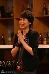 高清图：海清高峰做客黄加李泡畅聊世界杯