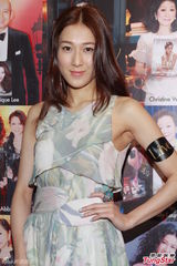 组图：刘嘉玲绿裙淡雅秀美背 欲回TVB拍剧