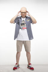 组图：王大锤青春写真领衔耍酷 展耿直成熟一面