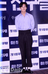 组图：《好朋友们》池城李光洙诠释最萌身高差