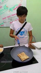 组图：逆天基因！混血兄妹超养眼 曾与王菲搭档