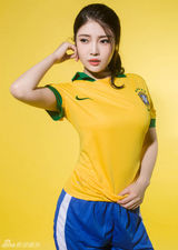 组图：徐冬冬穿球衣凹凸有致 散发运动荷尔蒙