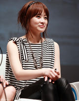 组图：韩国影片《妈妈》制作发布会 众星出席