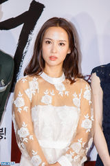 独家高清：金泰熙权相佑大咖齐捧场宋承宪新片