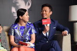 组图：《亲爱的》首映 赵薇黄渤与孩子温馨互动