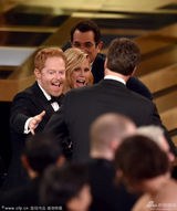 组图：《摩登家庭》获得喜剧类最佳剧集