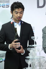 组图：陈柏霖引领行业创新 帅气亮相发布会