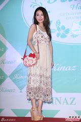 组图：Hebe亮相娇嗔十足 望跨界当设计师