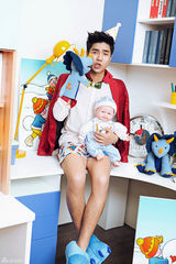 组图：袁成杰奶爸写真 囧爸萌娃大作战