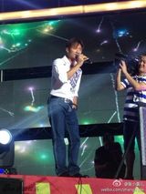 组图：谢霆锋被曝与王菲复合后首度露面 未受访