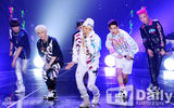 组图：《The Show》女团争奇斗艳献动感舞台