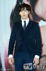 组图：《最佳结婚》裴秀彬鲁敏宇等高调宣传