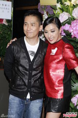 组图：四影帝齐现身为好友站台 窦靖童力挺干妈