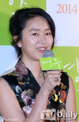 组图：申敏儿朴海日清新亮相《庆州》记者会