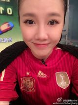 组图：央视美女主播穿谁球衣谁输被称乌贼