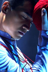 组图：何晟铭七夕缠红线 狂野绅士魅力爆表