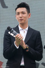 组图：柯震东首演奇幻古装片 恭喜杨幂产女