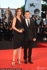 组图：《最后一锤》小演员Romain Paul现身红毯